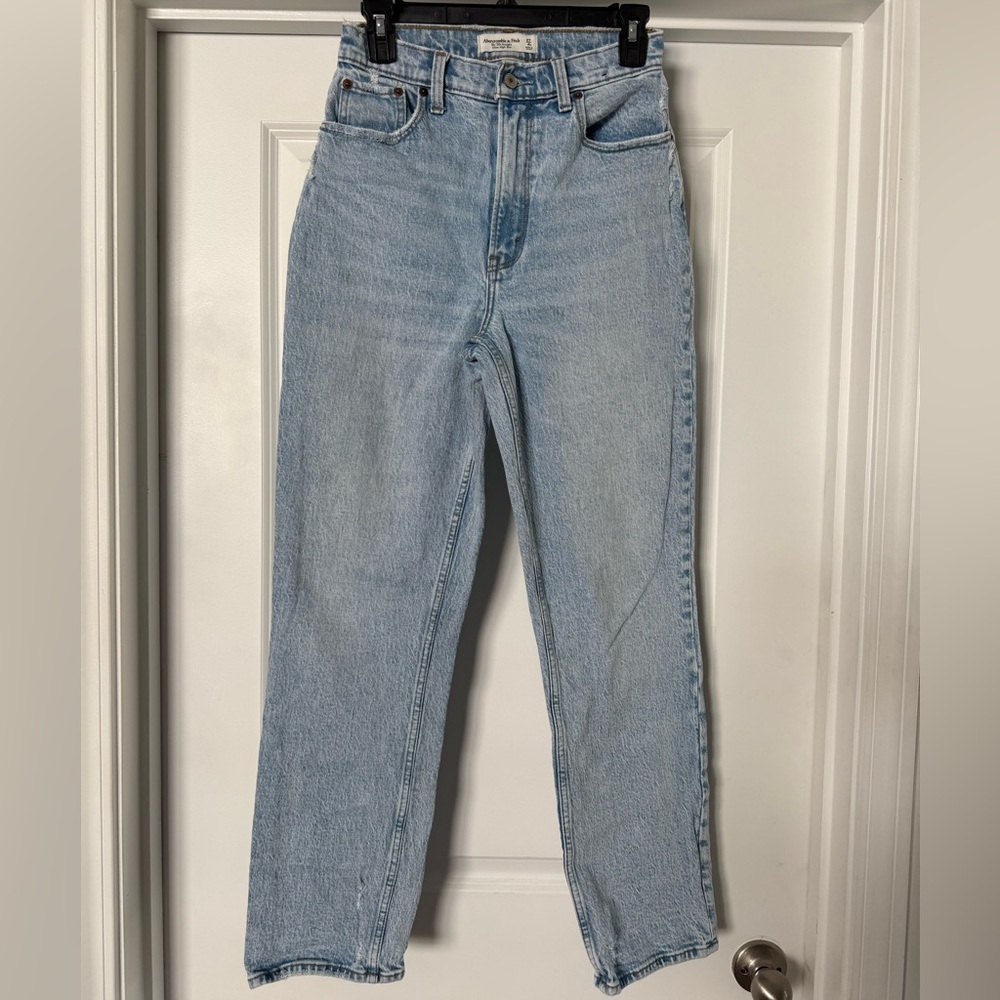 Abercrombie & Fitch The 90’s Straight Ultra High-Rise Curve Love size 27/4r